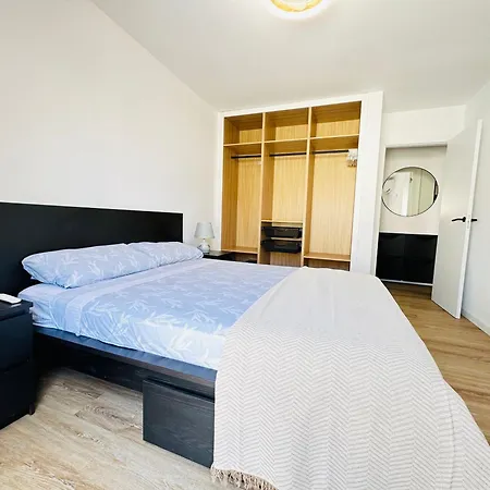 Διαμέρισμα Windsor Park Spacious In